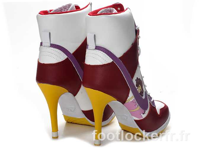 nike a talon aiguille pascher prixdusine pascher nike a talon femme discount